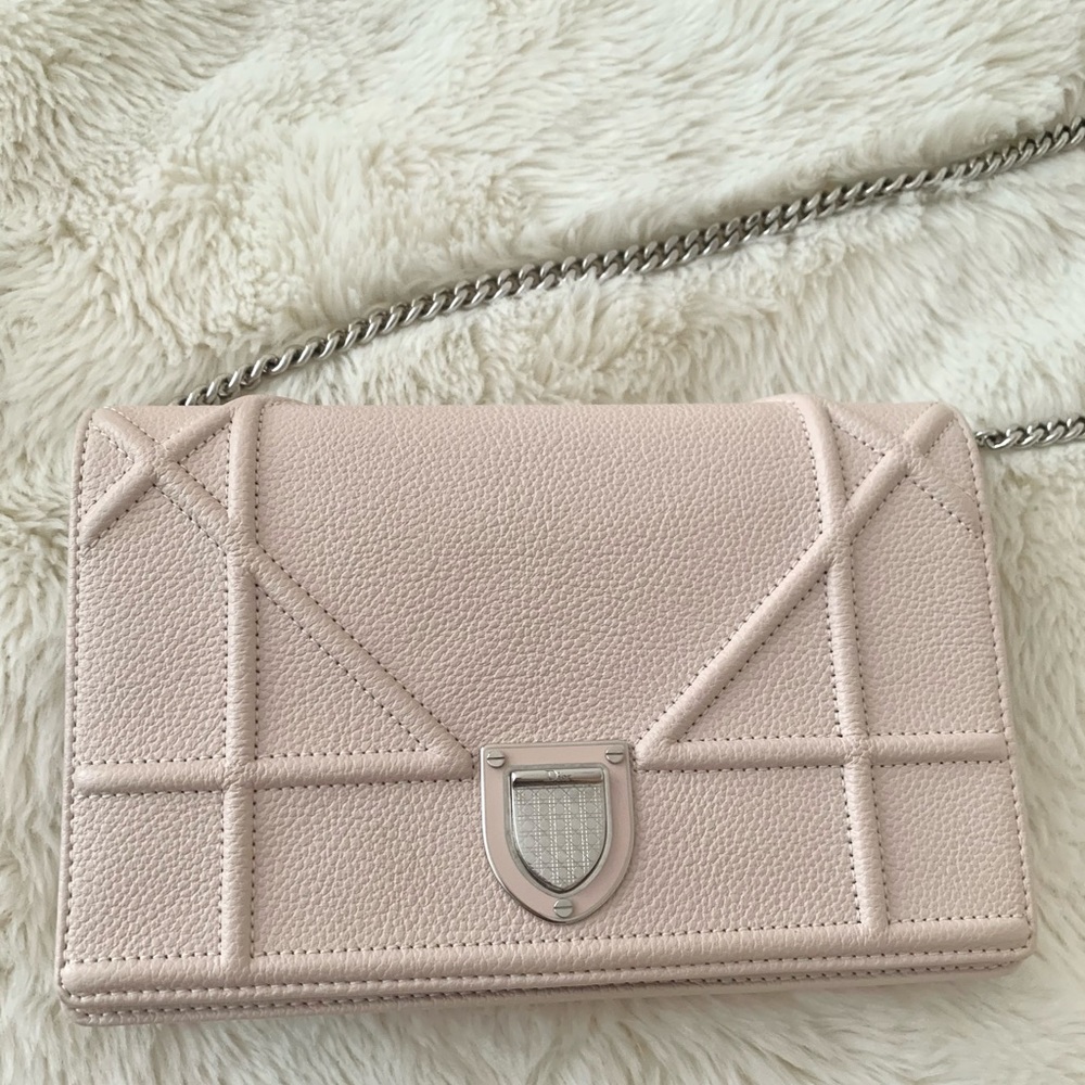 Dior Diorama Wallet on Chain Bag - Picture 3 of 15